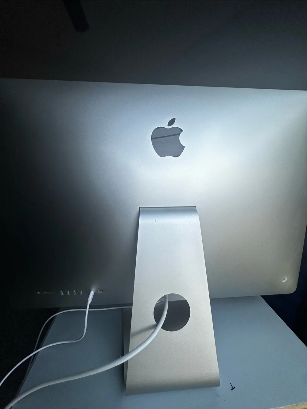 Apple imac featuring